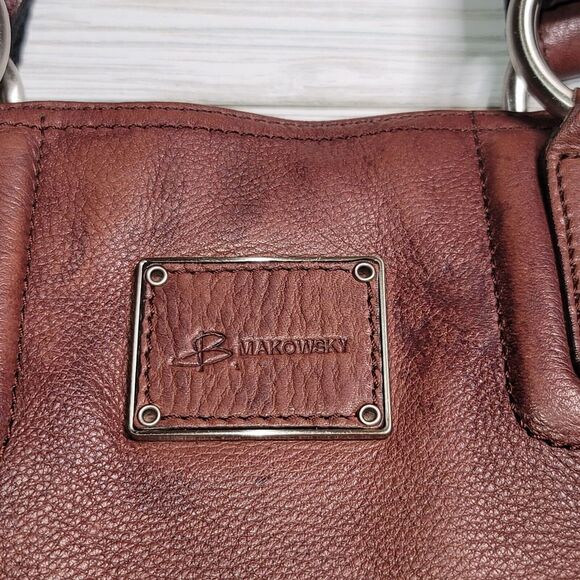 B Makowsky Leather Hobo Tote Large Brown Shoulder Bag Purse Weekender - Picture 7 of 16